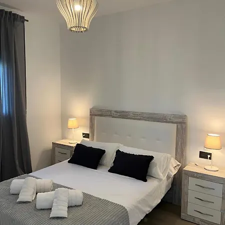 Puerto Banus Picasso 아파트 마르베야