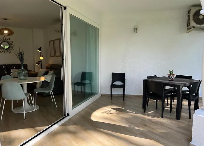 Puerto Banus Picasso *