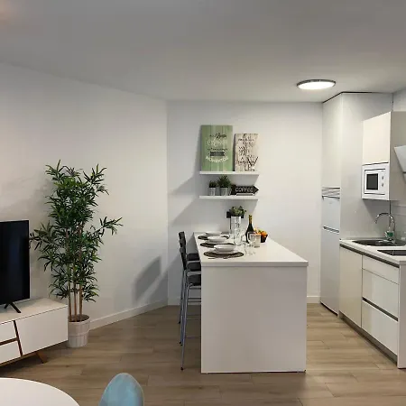 Puerto Banus Picasso * Marbella