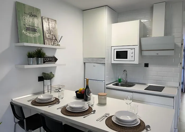 Puerto Banus Picasso *