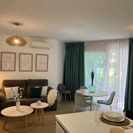 Puerto Banus Picasso Апартаменты Марбелья