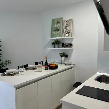 Puerto Banus Picasso Апартаменты