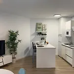 Puerto Banus Picasso * מארבלה