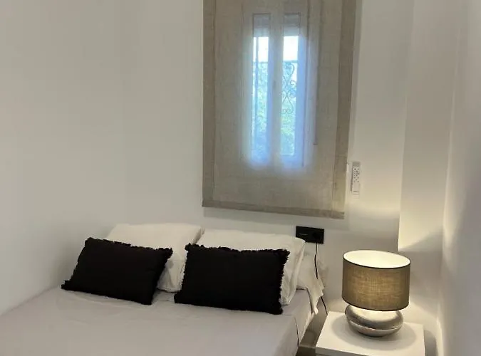 Puerto Banus Picasso * Marbella